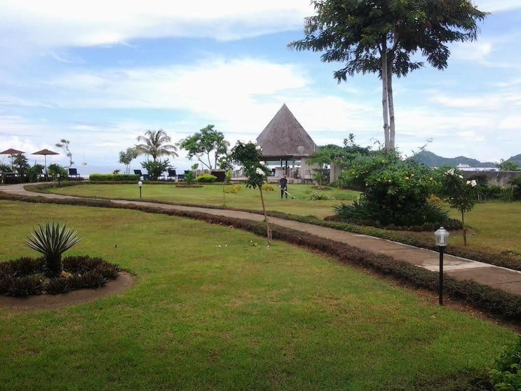 Luwansa Beach Resort Лабуан-Бахо Экстерьер фото